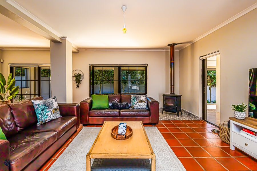 3 Bedroom Property for Sale in Myburgh Park Western Cape